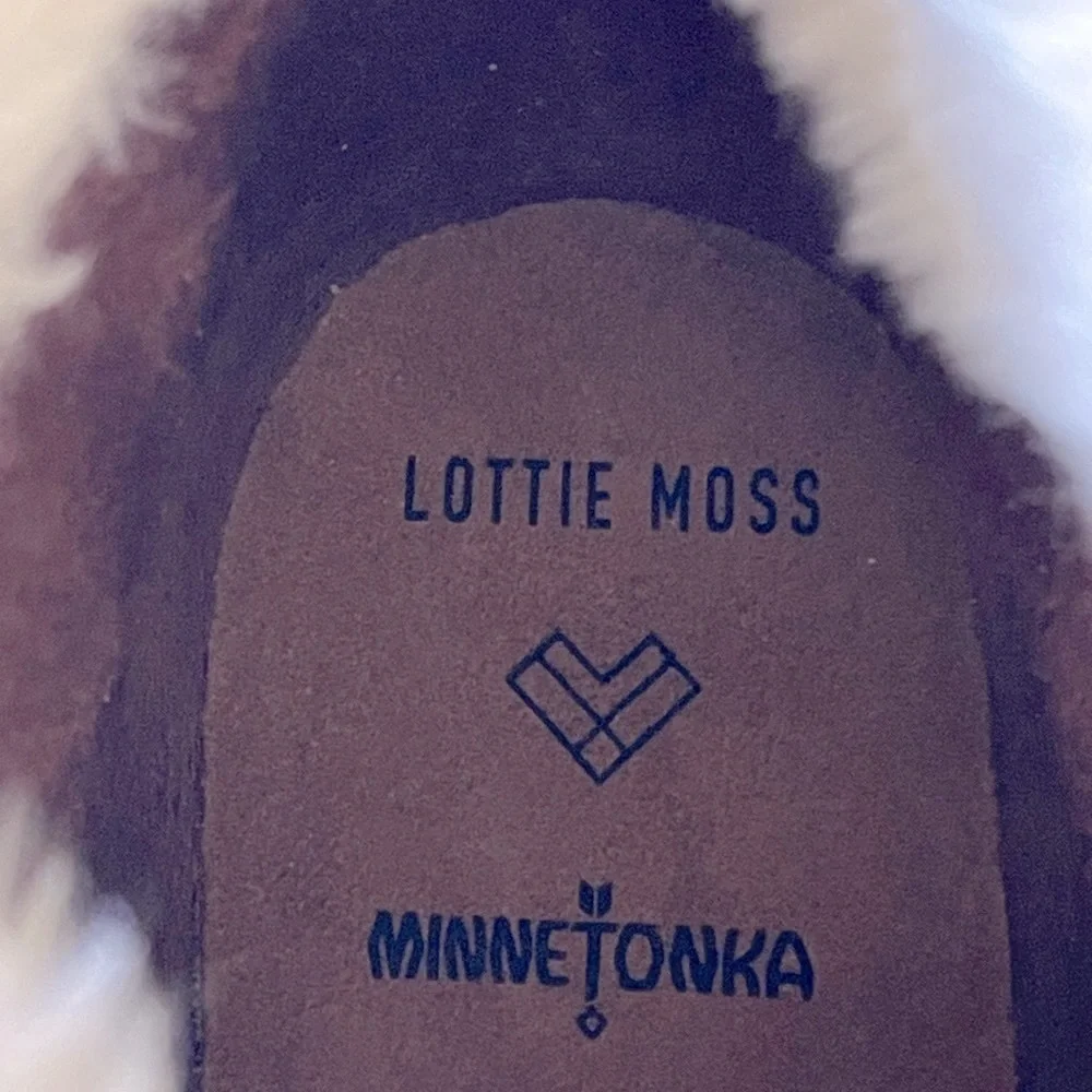 Minnetonka x Lottie Moss Shearling High Top Boots Brown | Size 6 NWT